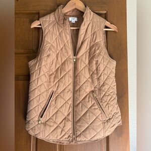 Crown & Ivy Quilted Tan Vest